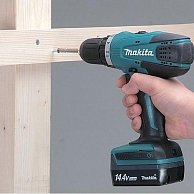 Зарядное устройство  Makita DC18SD синий,																											черный