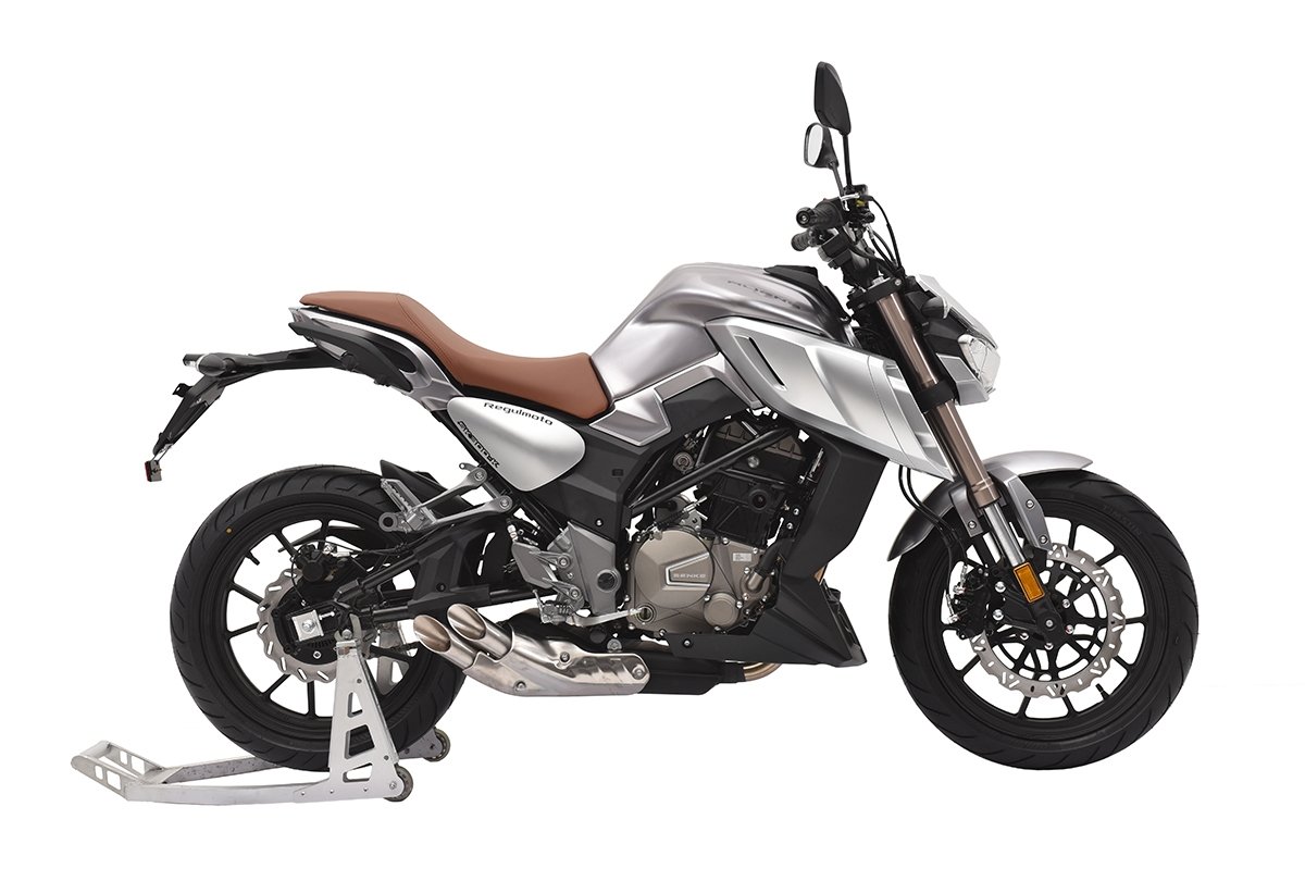 

Мотоцикл Regulmoto Alien Monster 300 серебристый, Alien Monster 300 серебристый
