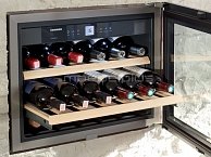 Встраиваемый винный шкаф Liebherr WKEes 553