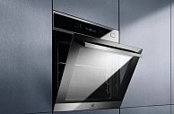 Духовой шкаф Electrolux EOB7S31X